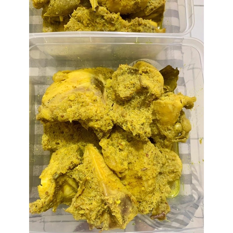 

Ayam ungkep/Ayam kuning FROZEN