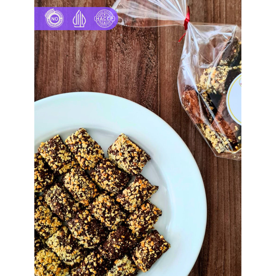 

Martabak Puff Kue Kering Misol Netto 100 Gr Kemasan Plastik Terlaris