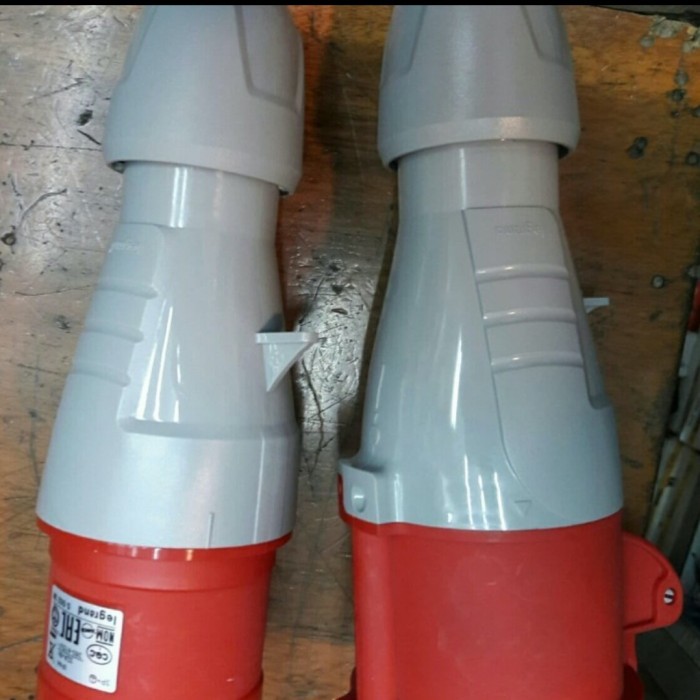 straight plug 32a 5pin legrand