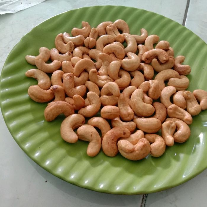 

terbaru !!! kacang mede goreng original (500gr) snacks ready