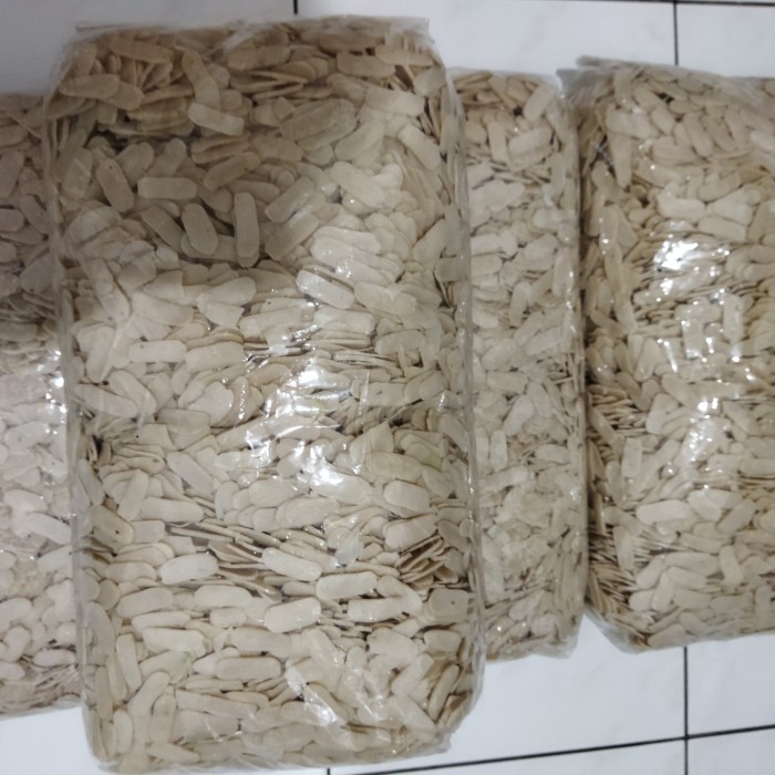 

Readyy!! Kerupuk ikan 1 bal isi 5 kg ( mentah )