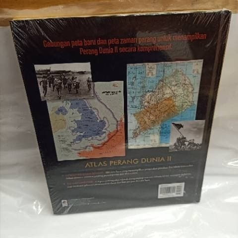 

BUKU ATLAS PERANG DUNIA II