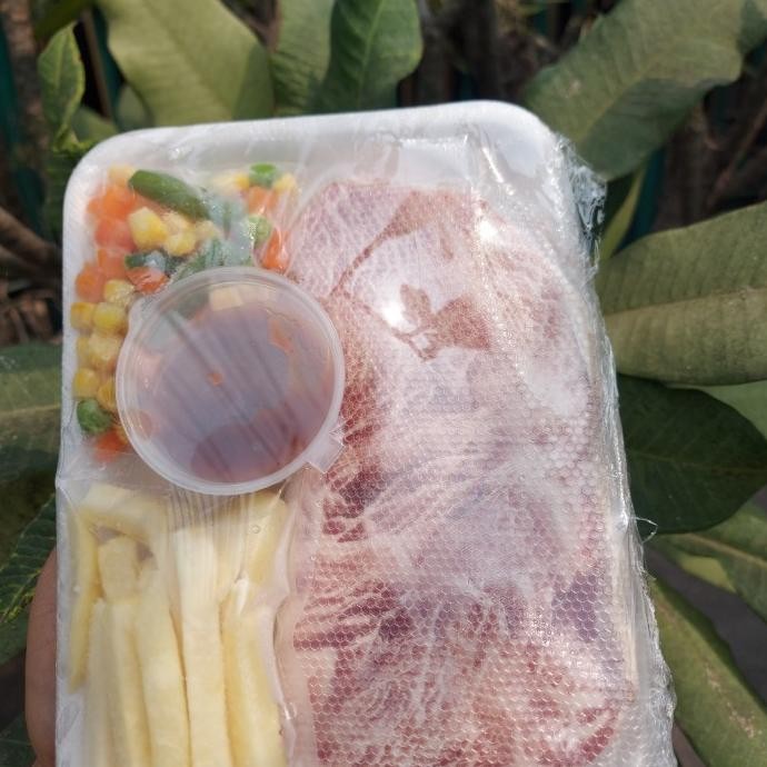 

Daging Steak Sirloin Wagyu Paket Lengkap + Kentang+Saos+Vegetable Original
