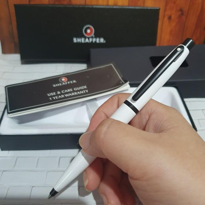 

Pulpen Sheaffer VFM Putih Glossy Ballpoint Original