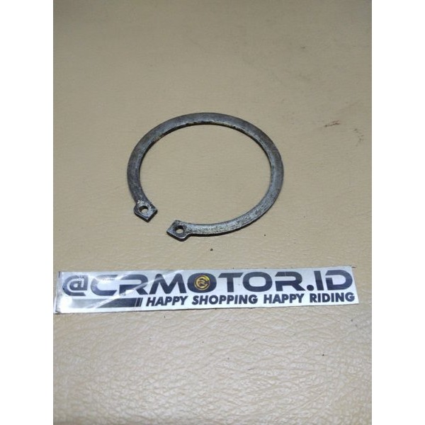 Kancingan Plat Ring  Tromol Roda Belakang Pelek Resing Atau Velg Racing Tiger Revo Copotan Motor Ter