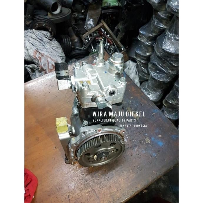 Air Compressor Mitsubishi Fuso Super Great 6D40 Kompresor Angin Terlaris