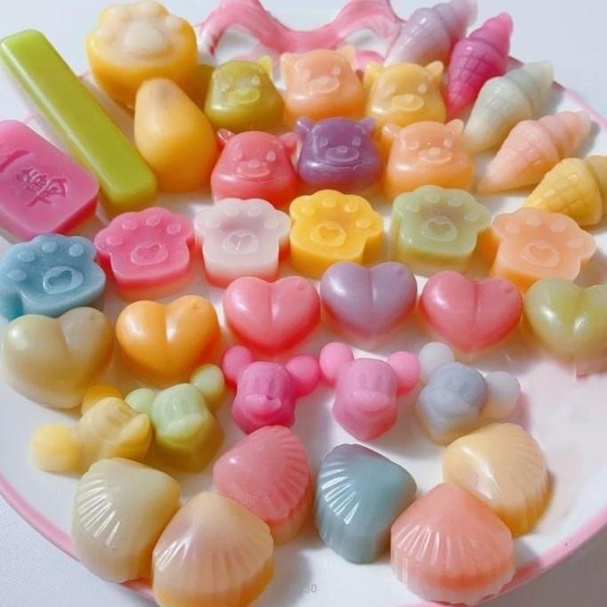 

TERBARU QILA CANDY WAX BOTTLE PERMEN LILIN ORIGINAL HALAL VIRALLL !!!!!