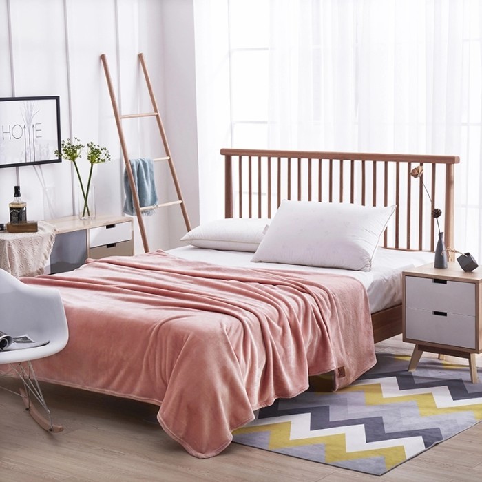 Selimut Bulu Polos Lembut Ukuran 160*200 - Pink Blush / Dusty Pink