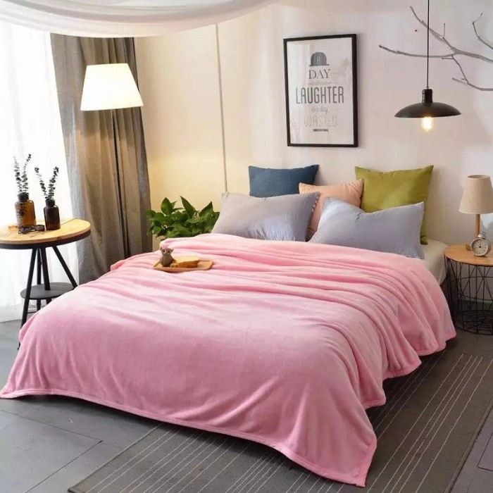 Selimut Bulu Tebal Polos 160*200- Soft Pink