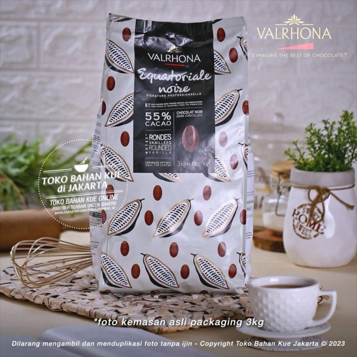 

Valrhona Equatoriale 55% Dark Chocolate 1kg Couverture Cokelat Coin