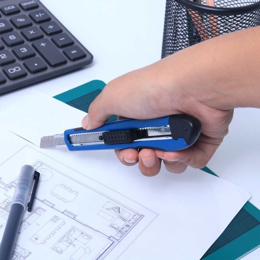 

[Pelangi Stationery] BANTEX Cutter Steel 9mm Autolock BD5101 Kecil