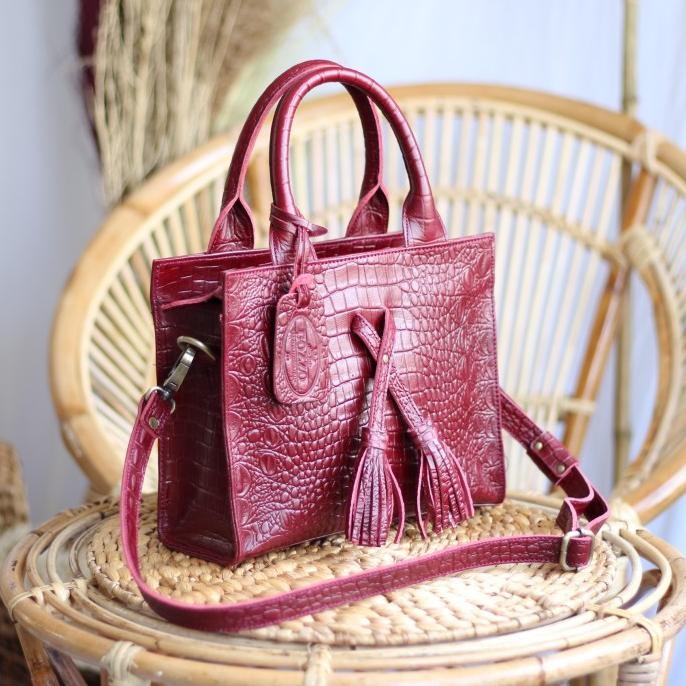 Promo TAS KULIT SAPI ASLI WANITA EMBOS BUAYA HAND BAG DAN SLEMPANG MINERVA COD