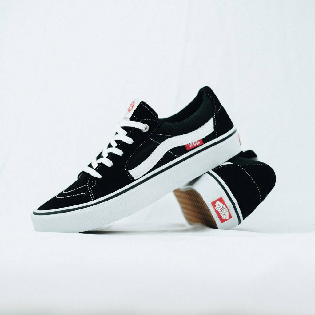 New Vans Sk8-Low Pro Black White Original 100% BNIB (Diskon Termurah Dan Bisa COD)