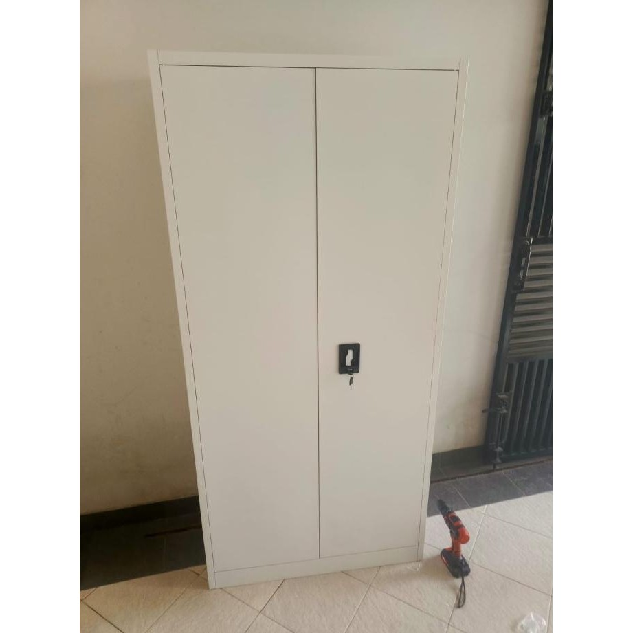 

Grosir Lemari Arsip Besi 2 Pintu Swing | Lemari Arsip Besi Plat Ayun Swing