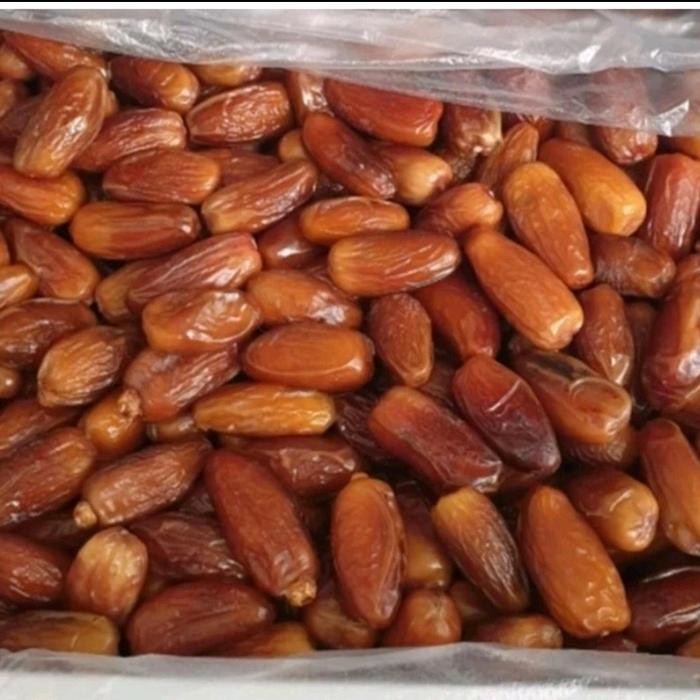 

kurma tunis madu premium ukuran 1 dus 5 kg Cemilan