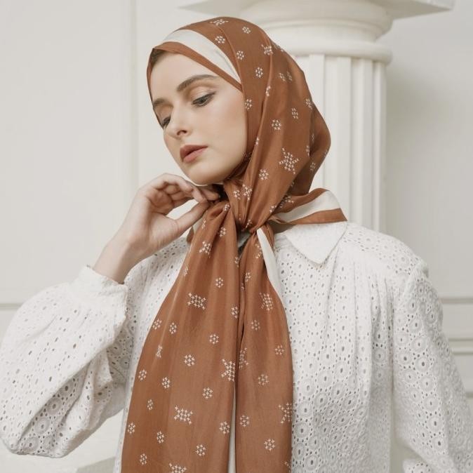 Terjangkau Khanaan + Pashmina Monogram + Brown Sugar