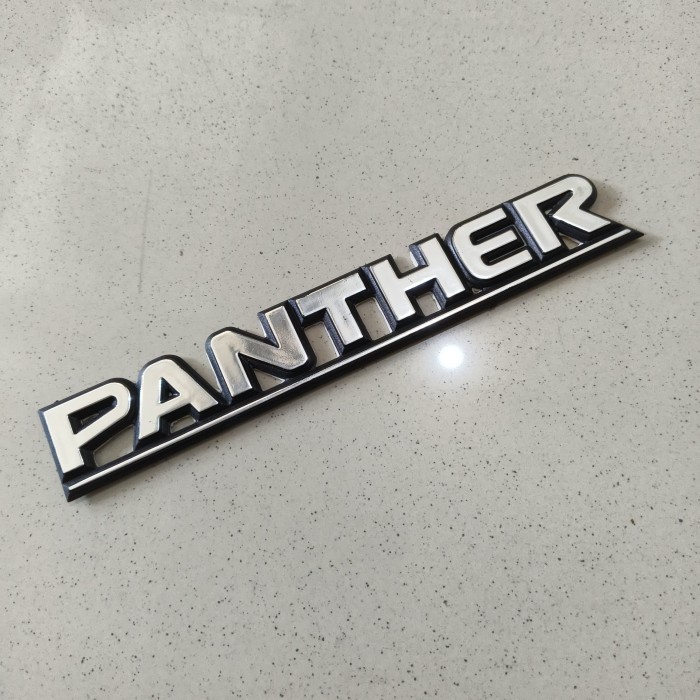 Emblem Panther Chrome Variasi Mobil Isuzu Panther