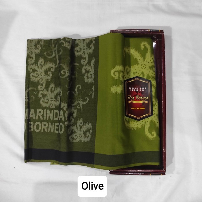 Sarung Red Borneo