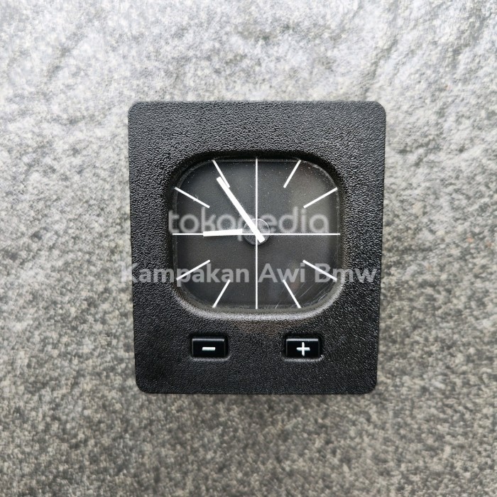 Jam Dashboard Bmw E30