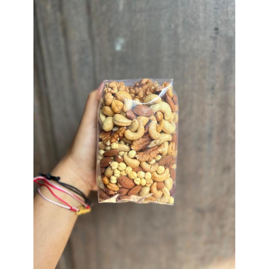 

BARANG TERLARIS Trail Mix 7 Nuts Kacang mete Almond panggang Hazelnut Walnut Pistachio Kacang arab