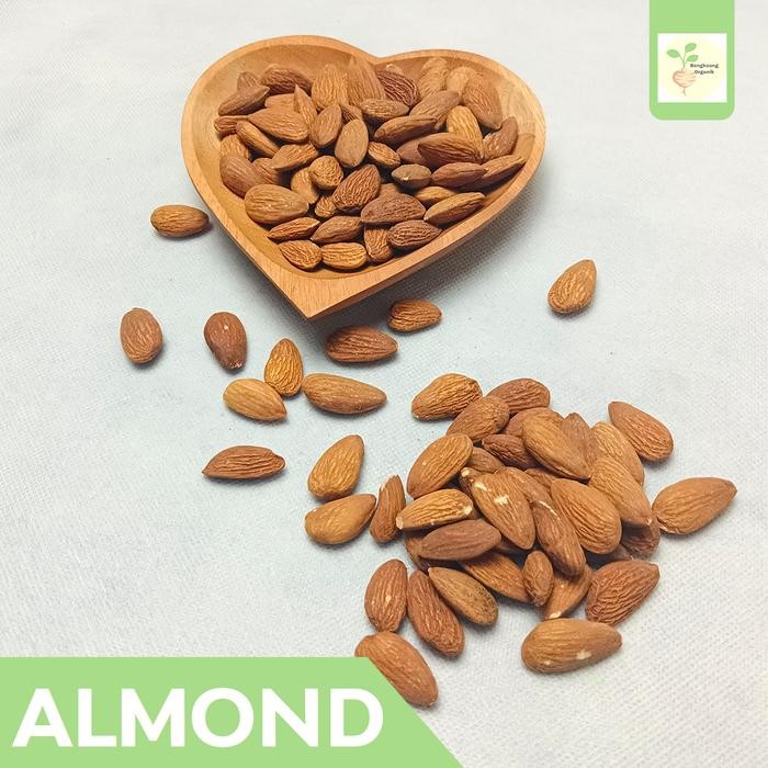 

BARANG TERLARIS Kacang Almond 500gr- Roasted Organik Cemilan Snack Mede Mete Makanan
