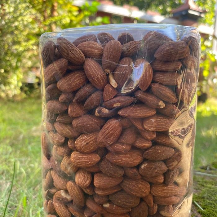 

BARANG TERLARIS kacang panggang almond sudah matang