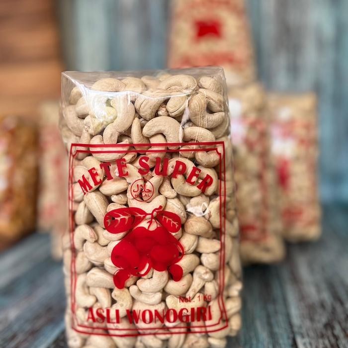 

BARANG TERLARIS Kacang Mete Super MENTAH KERING Wonogiri Food Snacks