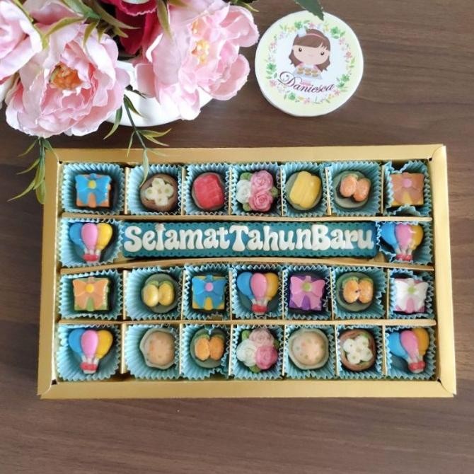 

Grosir S28B Chocolate Gift Coklat Ucapan Selamat Tahun Baru