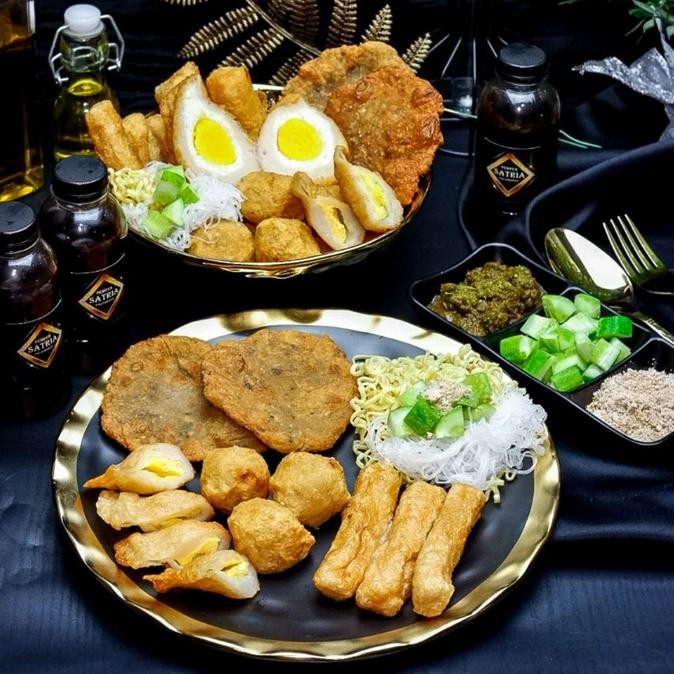 

Grosir Hampers Hadiah Gift Kado Styrofoam Pempek Mpek Empek Satria Beku
