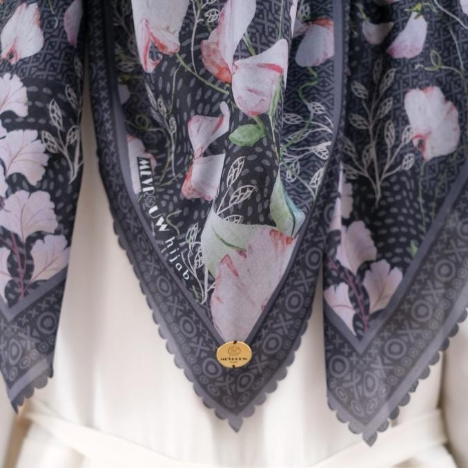 Spesial Mevrouw Hijab Jamila 110X110 Ultrafine Lasercut