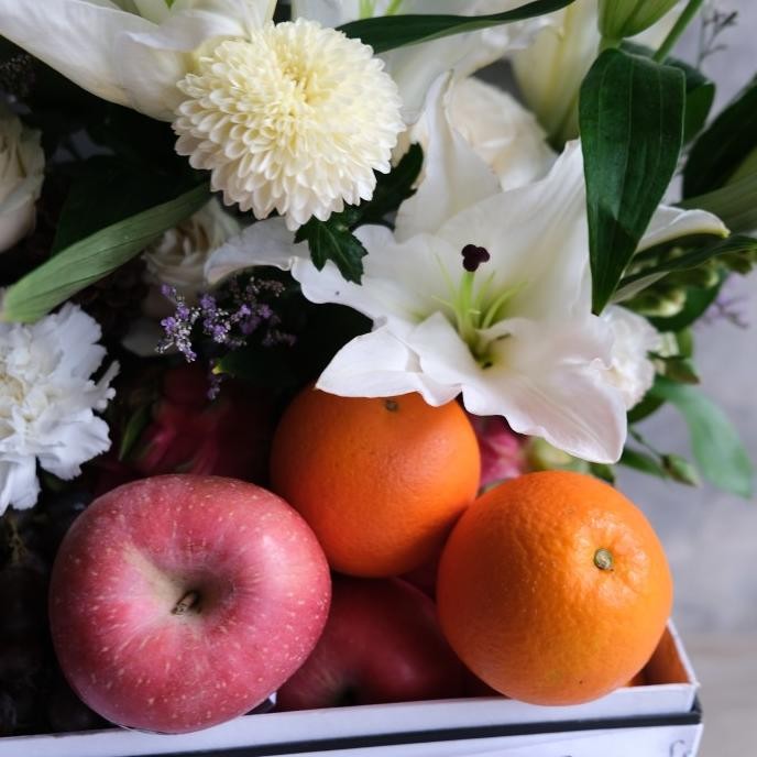 

Promo Premium Box Fruit Flower Parcel | Parsel Buah Bunga | Le Bliss Bouquet