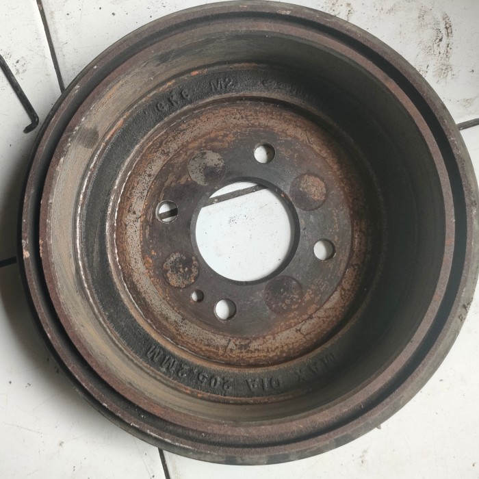 tromol belakang hyundai grand Avega