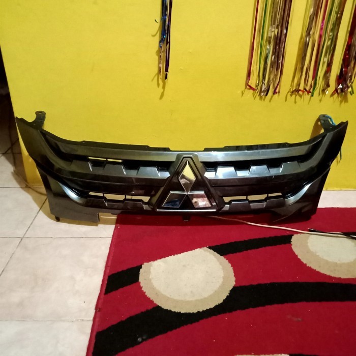 grill Mitsubishi xpander cross