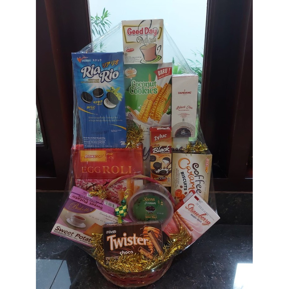 

PROMO !!! SALE TERLARIS PARCEL LEBARAN MAKANAN RINGAN 2024 (10) HAMPERS MURAH MERIAH READY