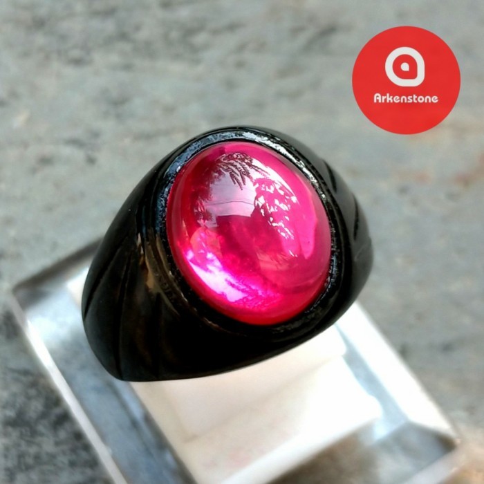 Cincin Hitam Batu Mulia Merah Delima Crystal