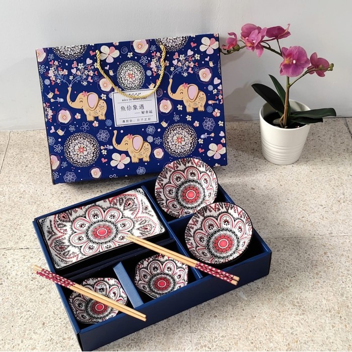 

(HAMPERS) DEER BOX DINING SET / HADIAH PERNIHAKAN PIRING / GIFT BOX