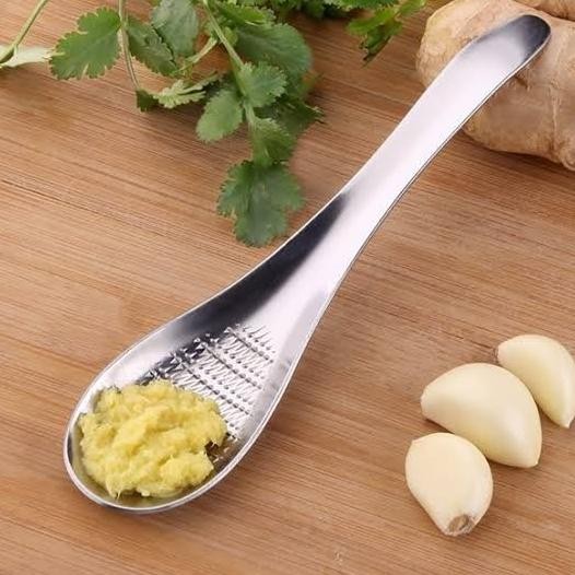 

PARUTAN JAHE BAWANG PUTIH MODEL SENDOK STAINLESS STEEL GINGER GRATER ORIGINAL