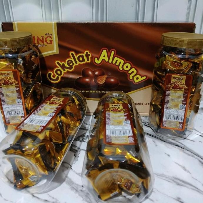 

D'KING COKELAT ALMOND UTUH 1 DUS ISI 4 TOPLES Berkualitas