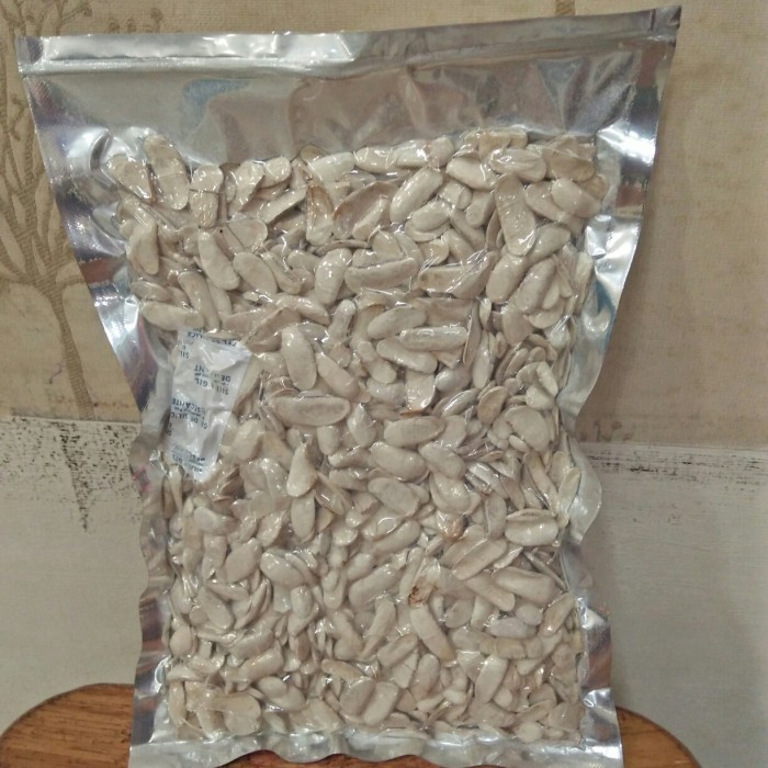 

Biji Buah Mahoni Kupas / Sky Fruits / Xiang Tian Guo 500 Gram.