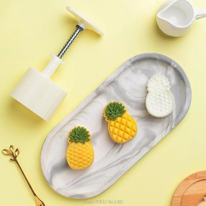 

READY STOCK MOONCAKE PINEAPPLE MOLD CETAKAN NASTAR MOTIF NANAS 50 GRAM