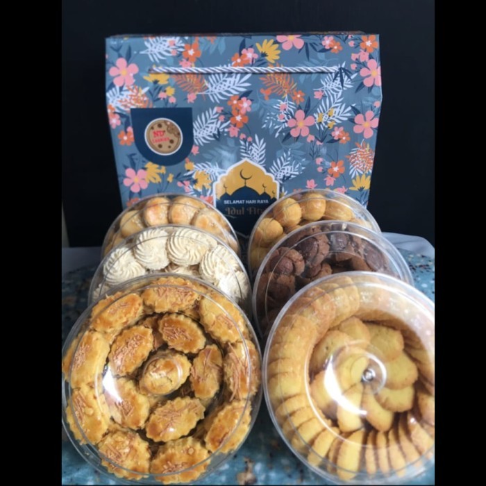 

New! parsel kue lebaran isi 6 toples Idul Fitri