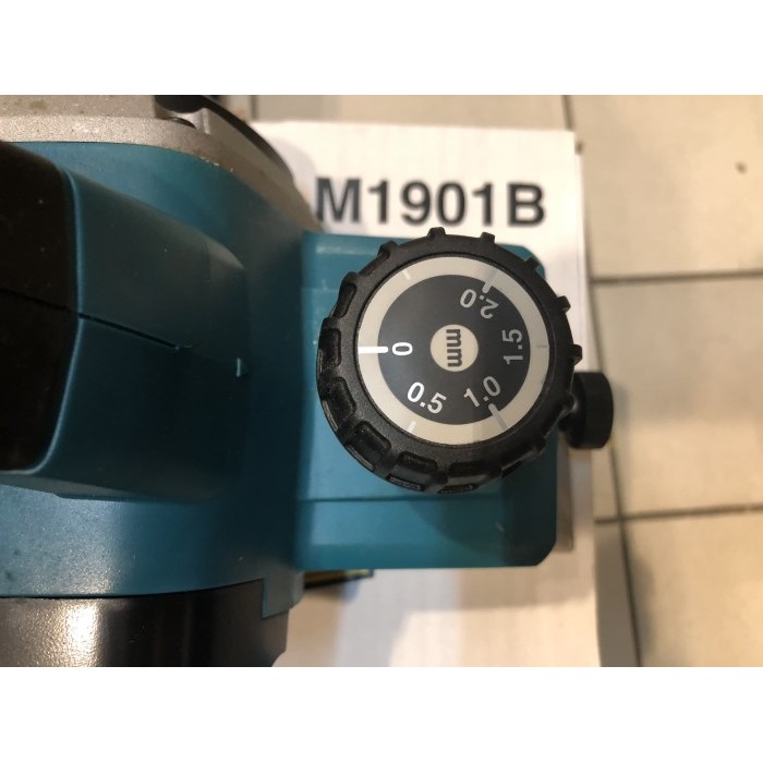 Mesin Serut Kayu Makita M1901B / Mesin Planer Makita M 1901 B