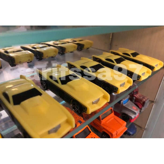 HOTWHEELS THE GOVNER KUNING YELLOW EKS BEKAS BALAP