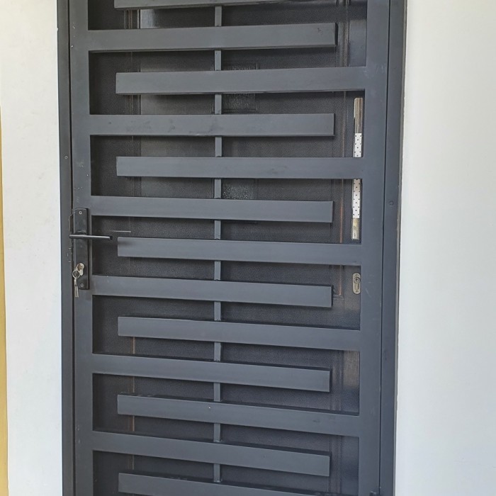 Pintu Besi Hollo Galvanis Kasa Nyamuk Minimalis