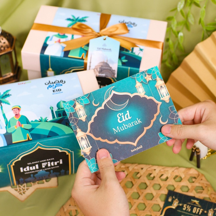 

HOT DEALS Hampers Lebaran Idul Fitri / Parcel Lebaran (Ramadhan) / Eid Hampers - Semi Hardbox -