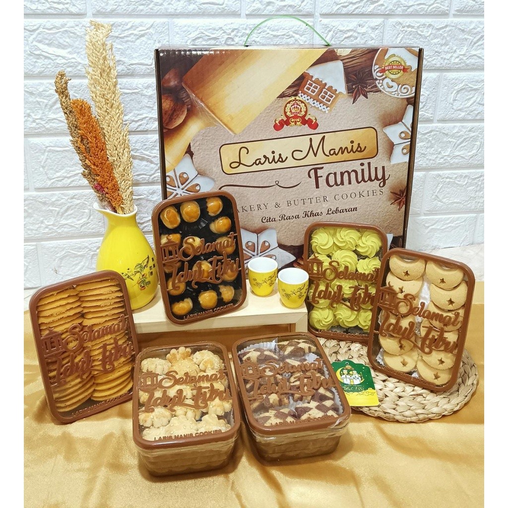 

CUCI GUDANG HAMPERS PAKET KUE LEBARAN - FAMILY COOKIES by Laris Manis
