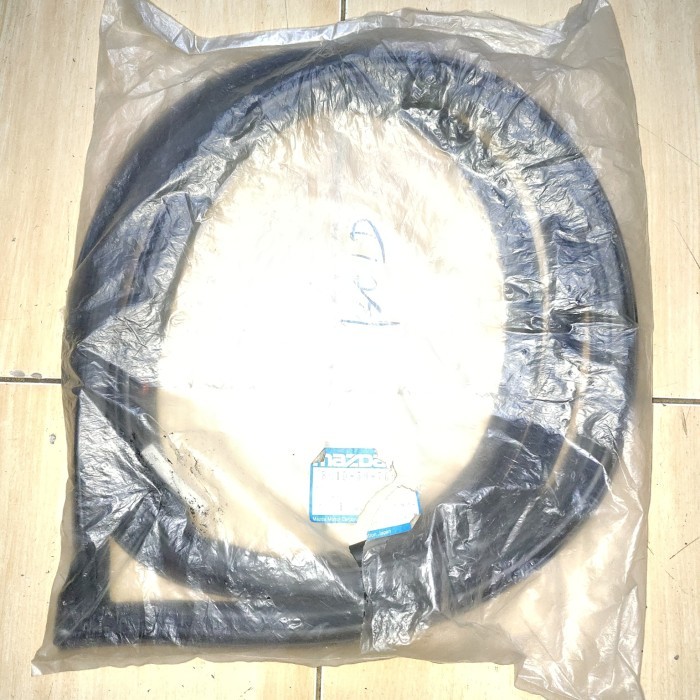 Mazda Genuine Parts Karet Pintu depan Mazda 323 Familia Lantis - Sisi Kiri