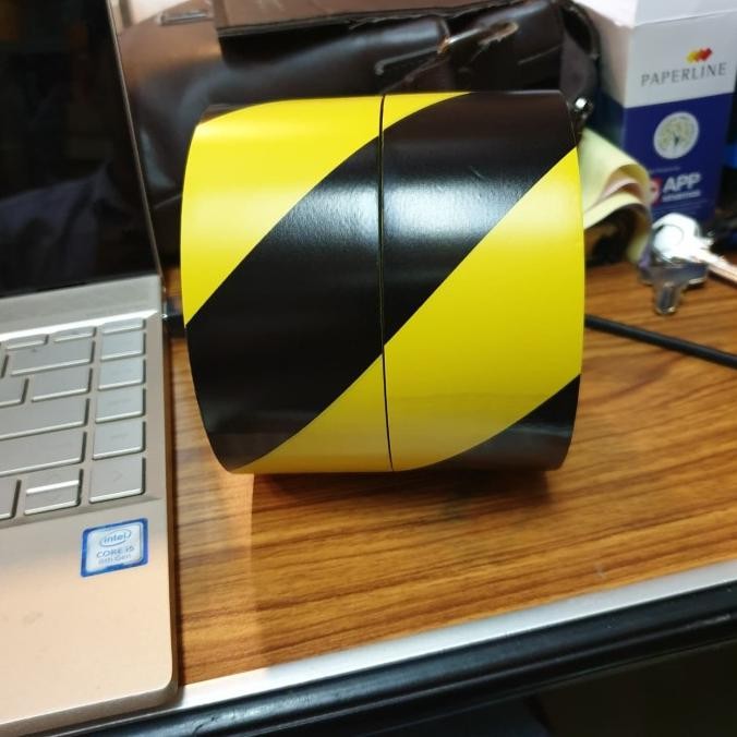 

Ready Floor marking 766 3M / Lakban lantai / Lakban penanda