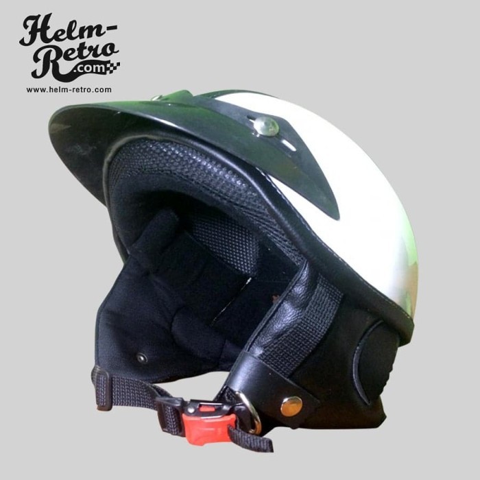 

LIMITED EDITION Helm Chips Vespa