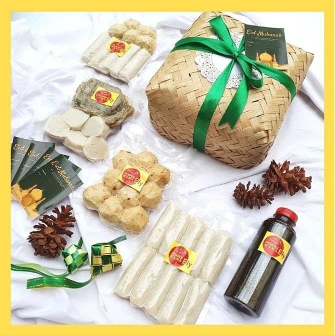 

Limited!, Parcel Hampers Lebaran Idul Adha Set Besek Paket Gift Makanan Pempek